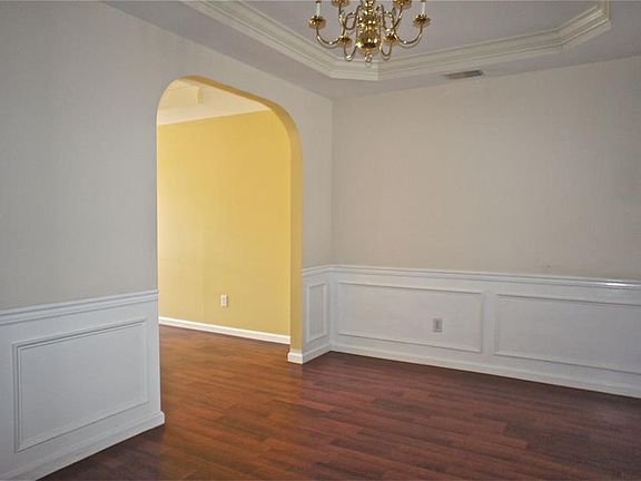 3rd image of 109 Coales Branch Dr