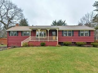 127 Everett Cir, Stoughton, MA 02072