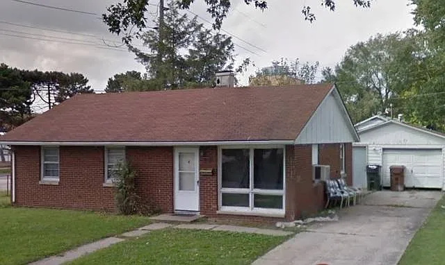1201 Williamsburg Dr photo 1