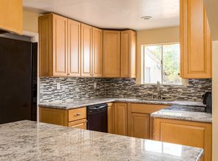 85 Alvarado Ave, Pittsburg, CA