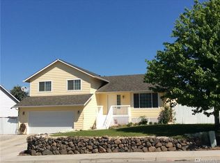 1739 Bluegrass Ave, East Wenatchee, WA 98802