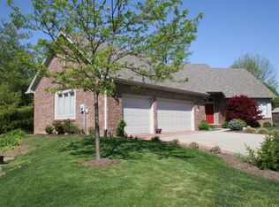 11210 Blackwalnut Point, Indianapolis, IN 46236