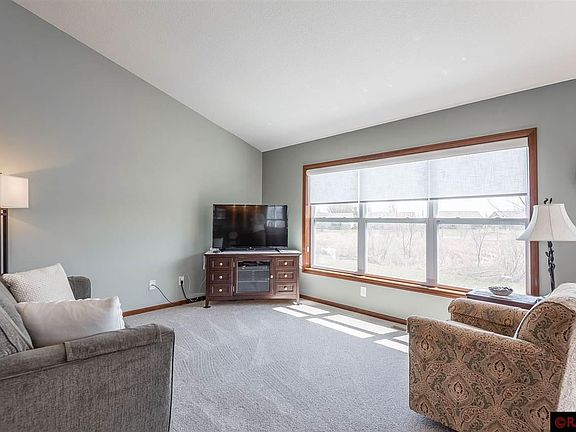 5th image of 1059 Sakatah Ct