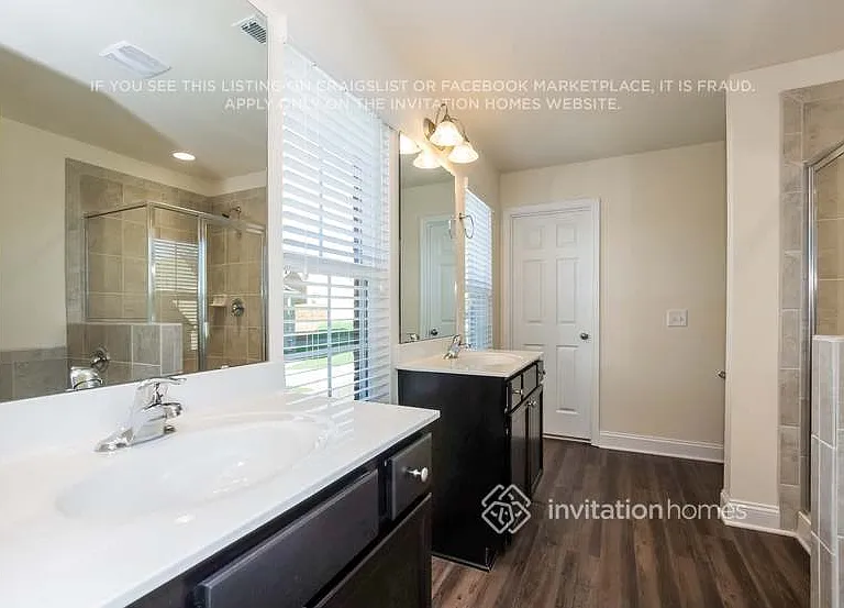 9823 Maywine Cir — Photo 15