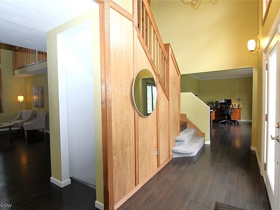 5th image of 214 Steeplechase Ln
