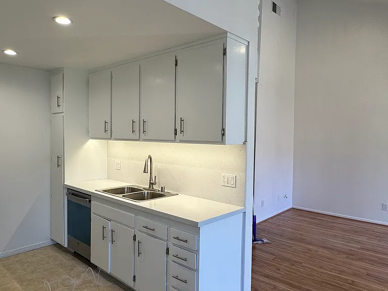 1436 Ramona Dr — Photo 8