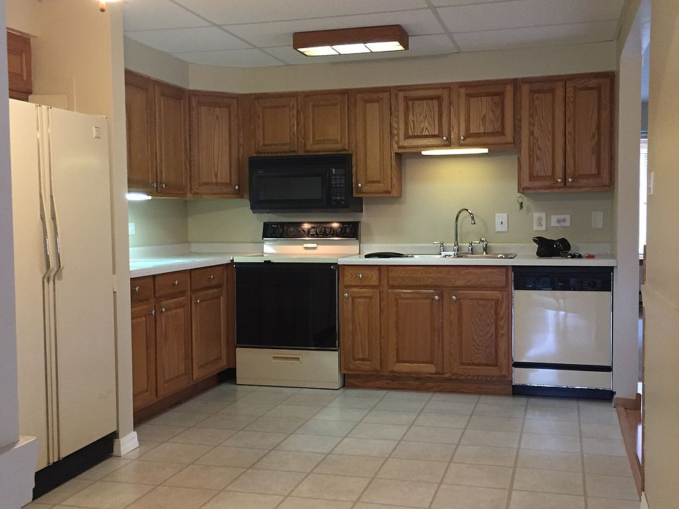 1st image of 15806 Terrace Dr #Ro1