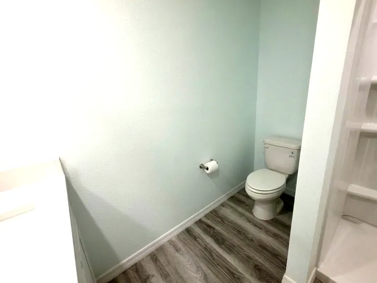 5220 Berry Bay Ave #5220 — Photo 34