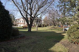 4th image of 17604 Cambridge Pl #118