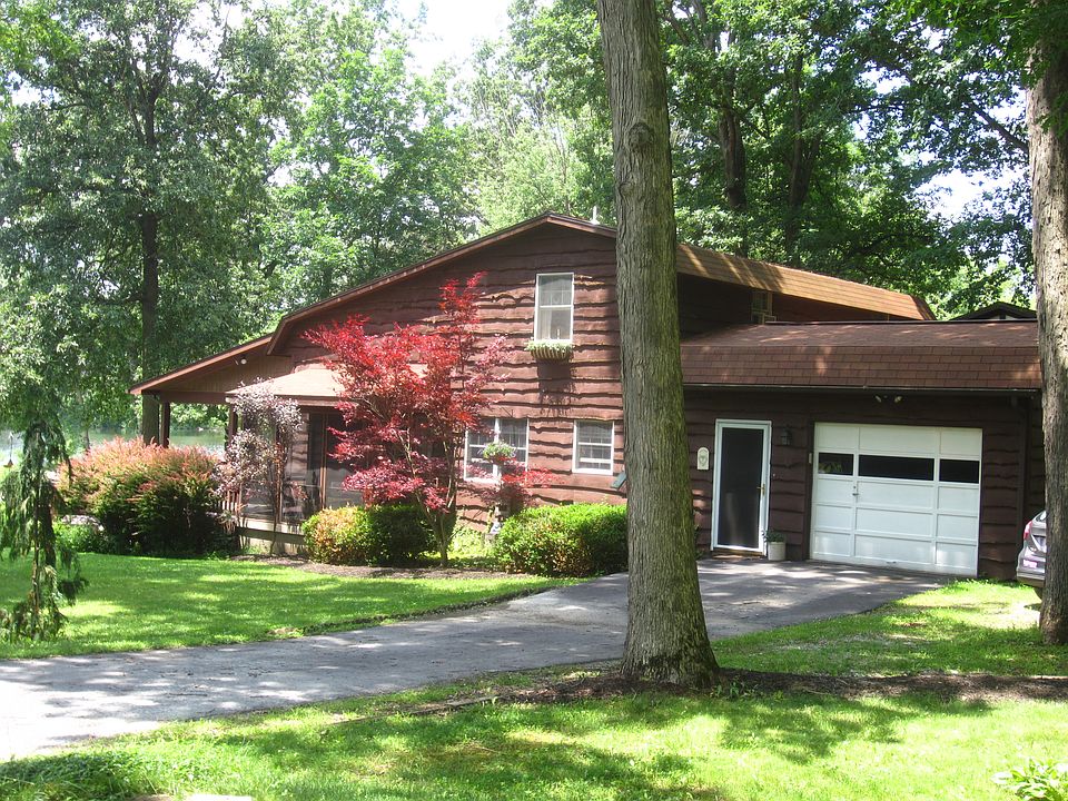 1st image of 706 Thrush Dr