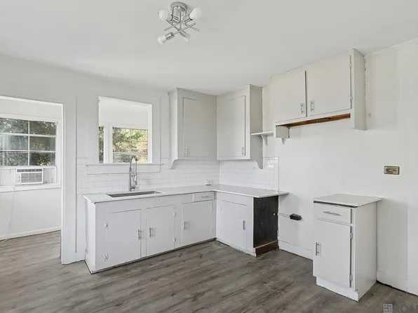 4094 Convention St, Baton Rouge, LA 70806