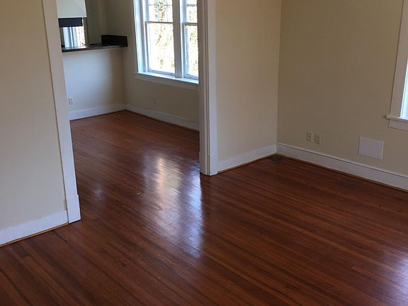 4th image of 230 E 40th St APT D4