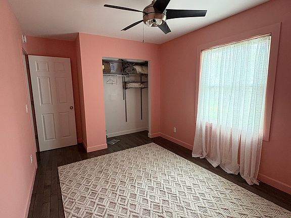 5th image of 524 Park St