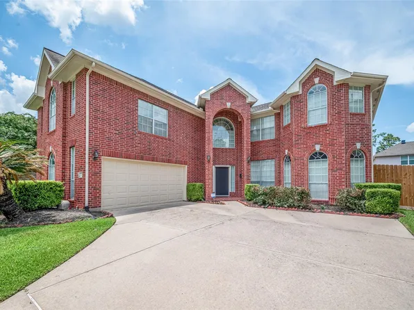 9218 Memorial Pines Way, Spring, TX 77379