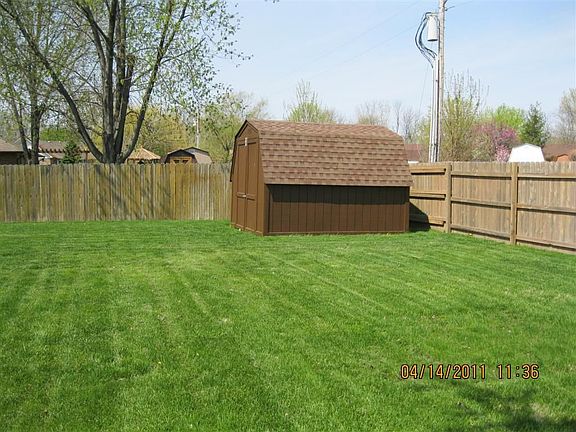 Mini Barn for extra storage