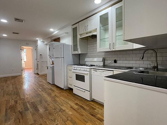 2nd image of 16.5 Wallis Ave Floor 2
