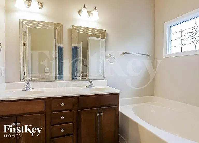 1012 Pilgrim Ln — Photo 11