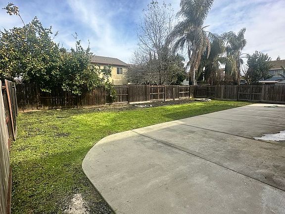 3rd image of 3242 Kay Bridges Pl