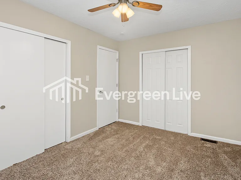 6632 W 13th St — Photo 6