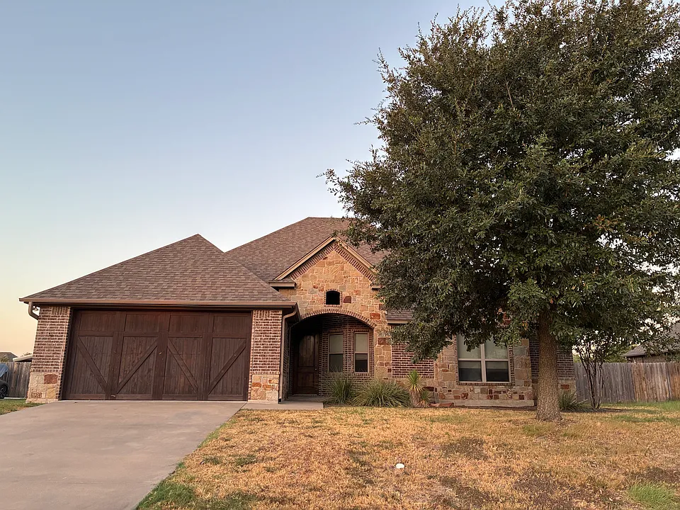 2927 Willow Ridge Cir