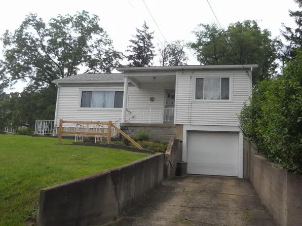 1518 Gulf St, Connellsville, PA 15425