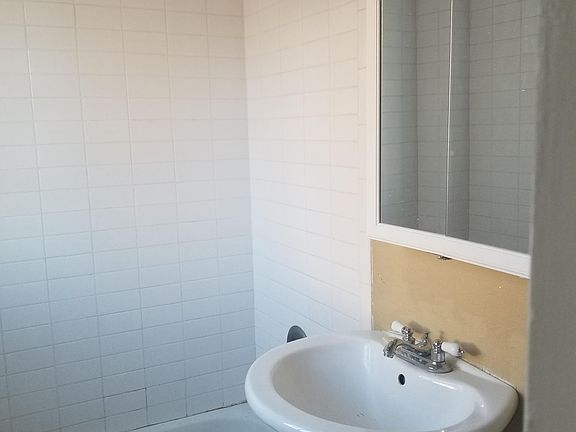 3rd image of 3471 E Martin Luther King Blvd