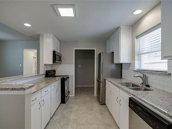4th image of 3027 Sappington Pl APT A