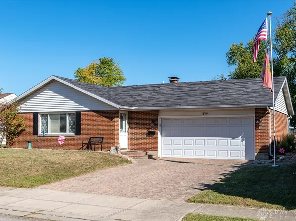 1814 Wilshire Dr, Piqua, OH 45356