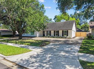 8011 Richmond Ave, Houston, TX 77063