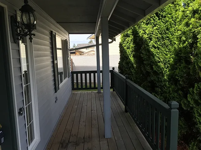 280 S Elsa St — Photo 2