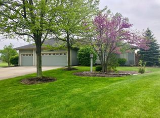 12134 Fairway Winds Ct, Fort Wayne, IN 46814