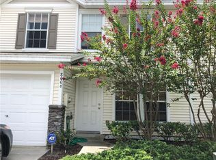 8006 Larriott Dr, Largo, FL 33773