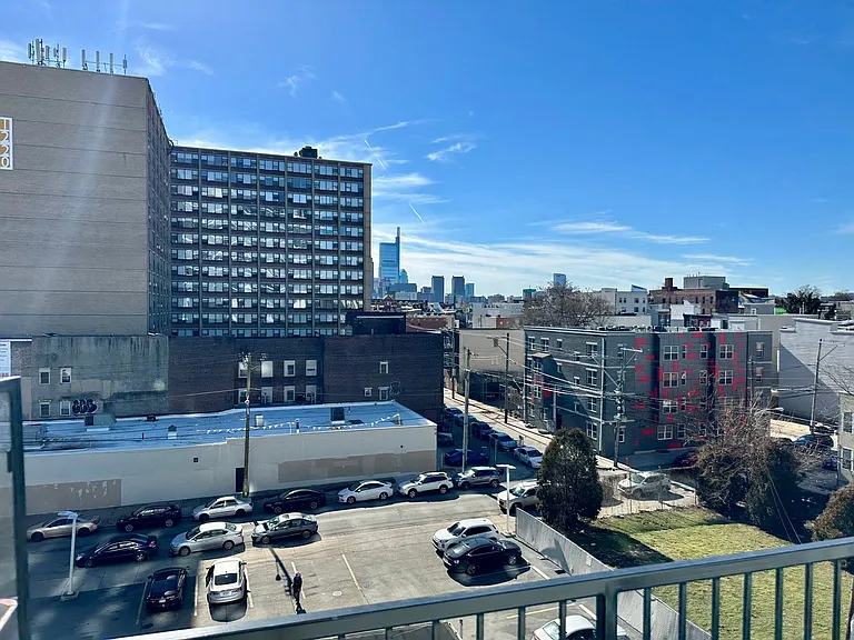 1310 N Broad St — Photo 17