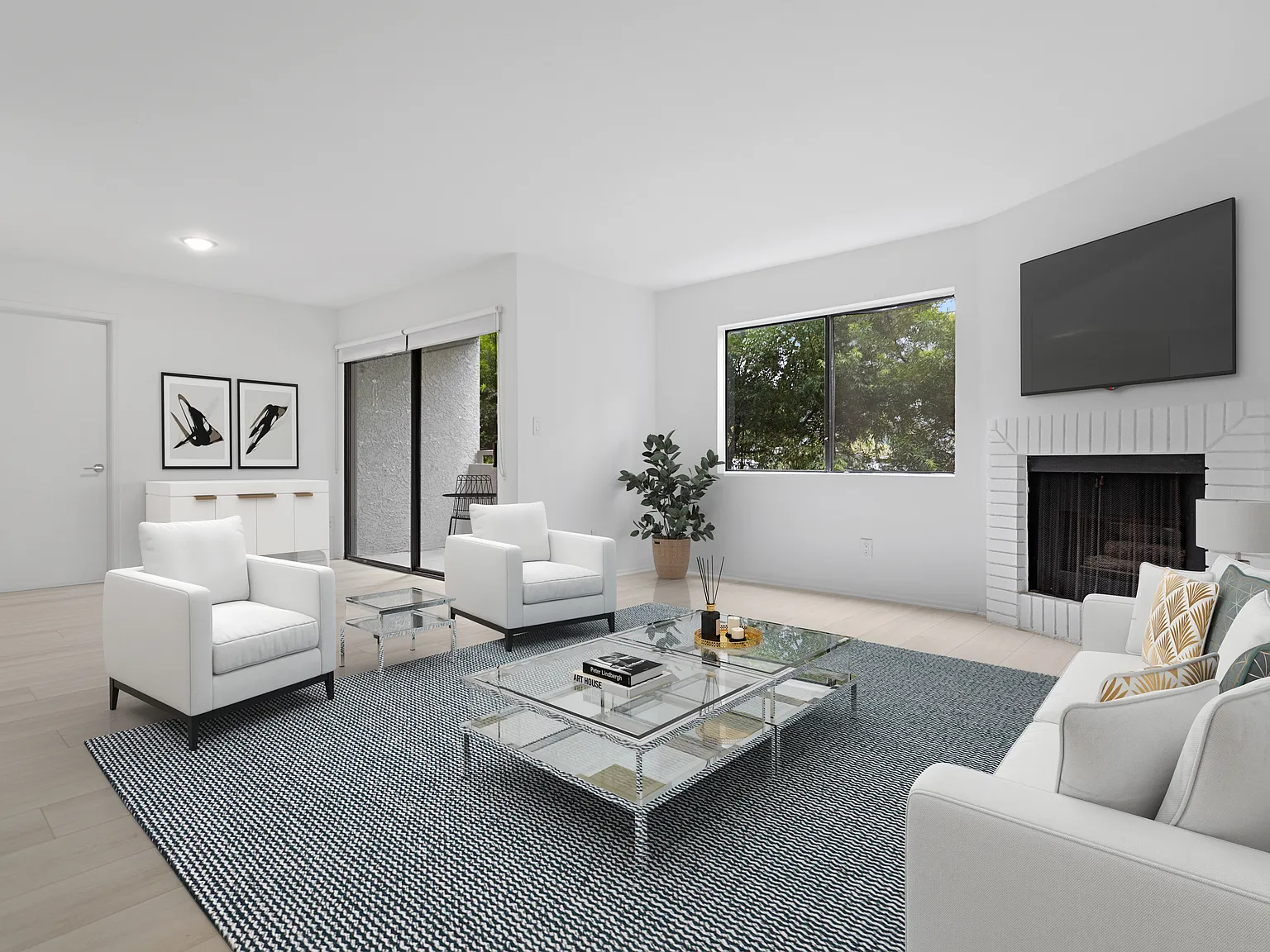 1222 Amherst Ave — Photo 3