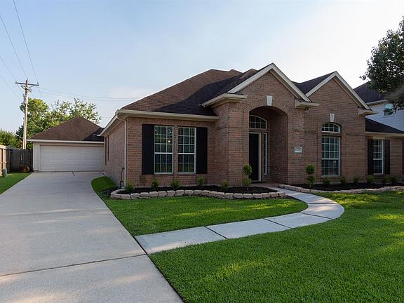 2nd image of 4429 Canyon Crest Dr