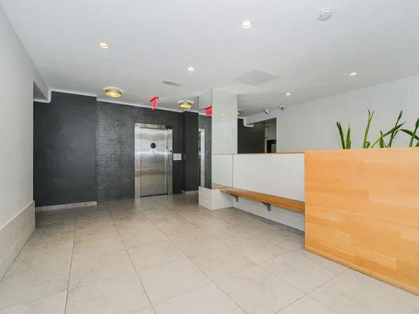 495 East 7th Street image 4 of 12