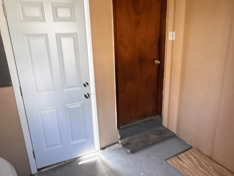 9225 E US Highway 136 — Photo 13