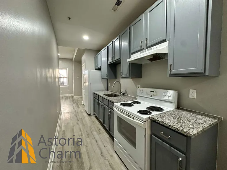1918 N Charles St #2 — Photo 10