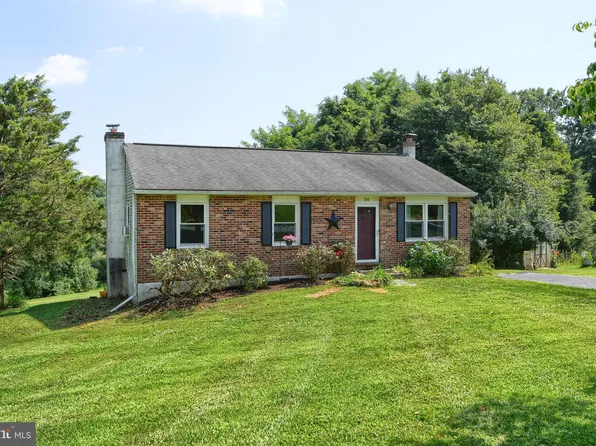 34 Beck Rd, East Fallowfield, PA 19320