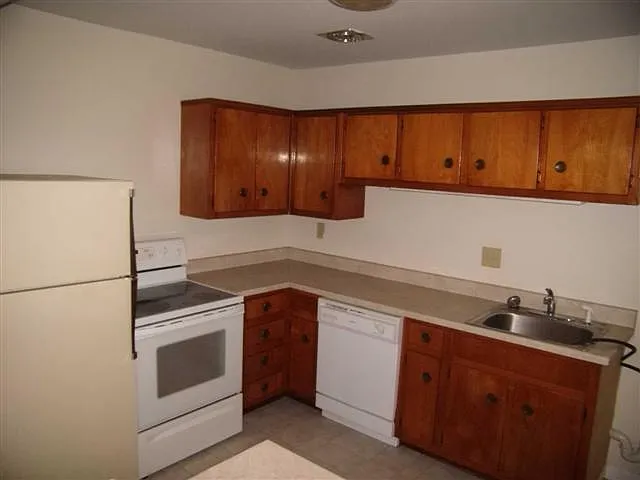 3018 Wilce Ave — Photo 3