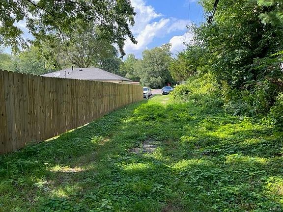 5th image of 9415 Meister Ln