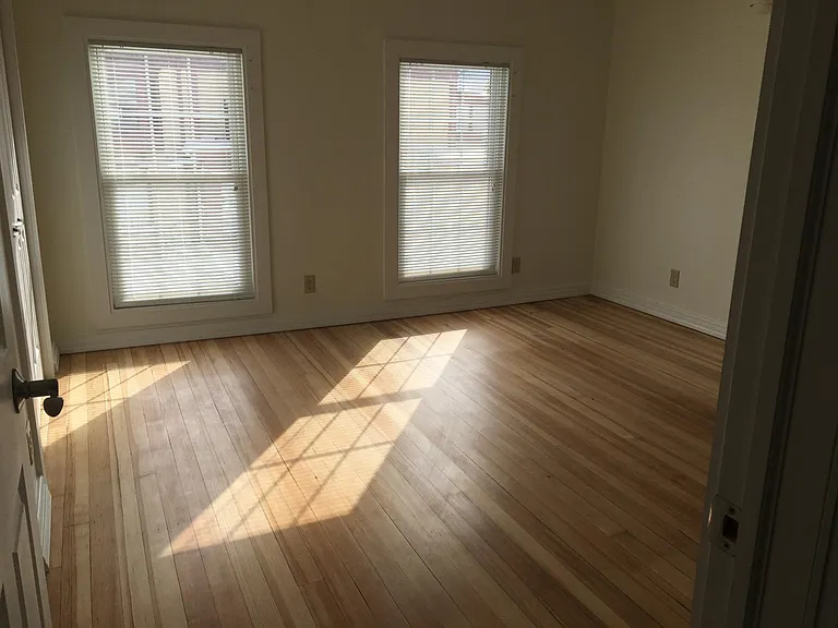 628 N 8th St — Photo 21