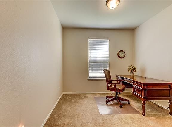 3rd image of 6835 Deacon Dr