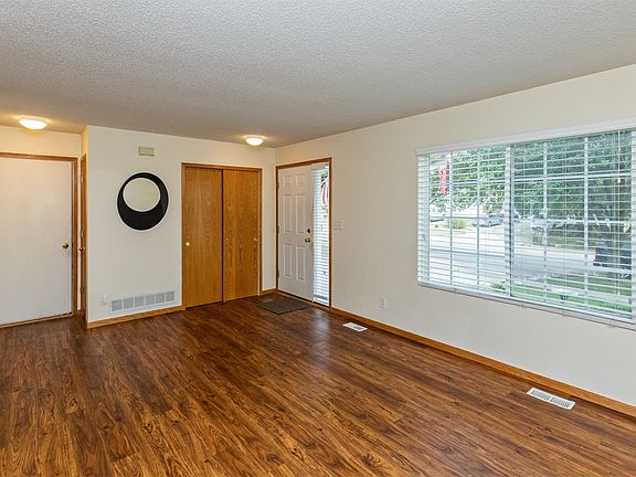 5th image of 2918 SW Glenbrooke Blvd