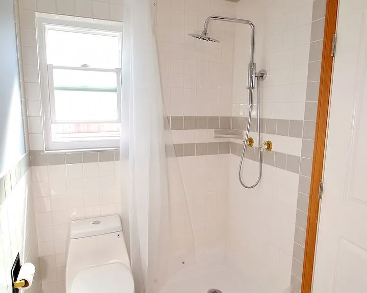 1823 Lawndale Ave — Photo 15