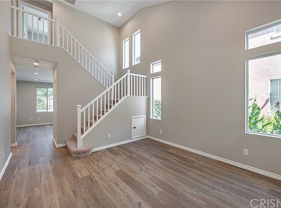 4th image of 7947 Etiwanda Ave
