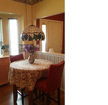 4th image of 41704 Sleepy Hollow Dr #1
