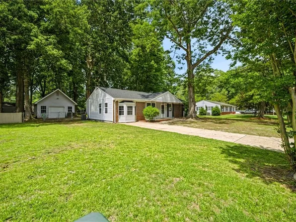 3904 Old Farm Rd, Portsmouth, VA 23703
