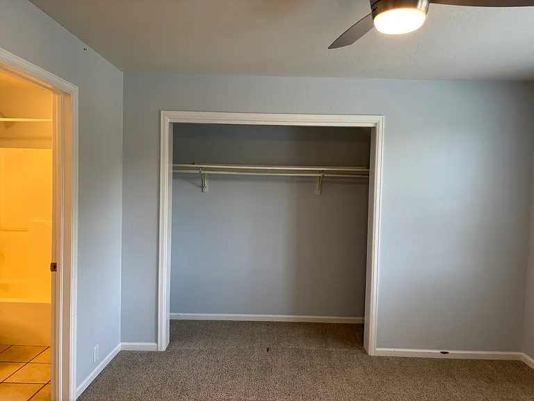 104 Lakeside Dr — Photo 4