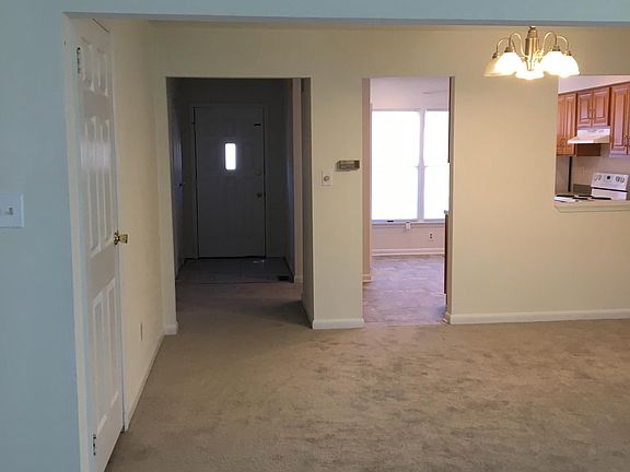 Living room, dining room 